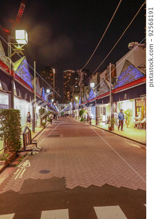 Night scenery of Tsukishima Monja Street 92568191