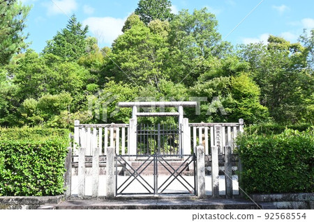Emperor Saga, Mausoleum of Sagayama 92568554