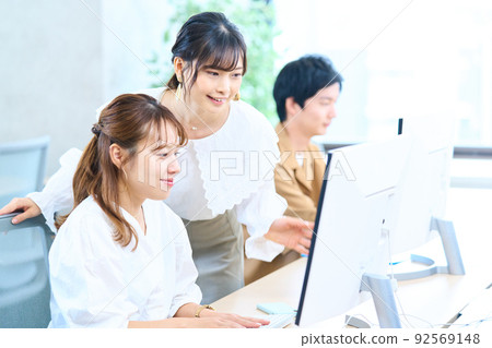 電腦工程師服裝創作者培訓3D大學生學生學生青年 電腦工程師服裝創作者培訓3D大學生學生學生青年 92569148