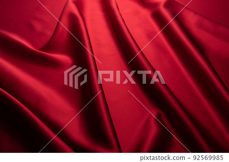 Red drape 92569985