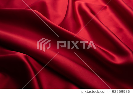 Red drape 92569986