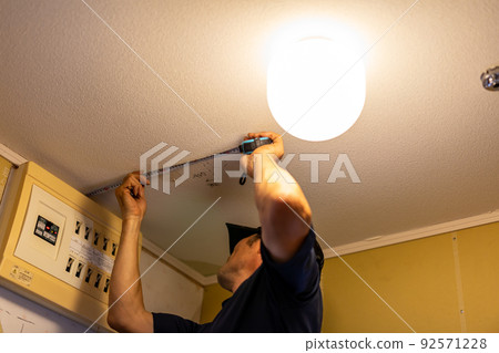 Bath remodeling of the bathroom 92571228