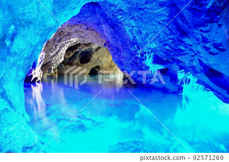 Oita Prefecture Inazumi Underwater Cave Oita Prefecture Inazumi Underwater Cave 92571269