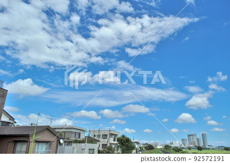 多摩川在二子玉川附近陽光明媚的日子 多摩川在二子玉川附近陽光明媚的日子 92572191