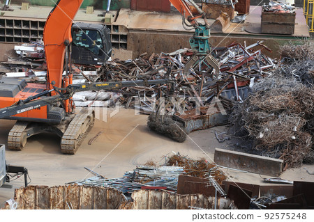 Industrial waste, scrap processing, recycled resources, recycling, reuse, dumping ground, industrial waste, recycling factory 92575248