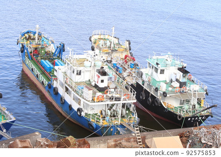 船舶 船舶 承運人 貨船 拖船 拖船 船用起重機 海上起重機 中型船舶 船舶 船舶 承運人 貨船 拖船 拖船 船用起重機 海上起重機 中型船舶 92575853