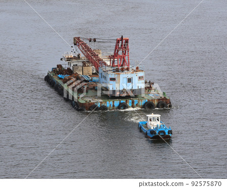 船舶 船舶 承運人 貨船 拖船 拖船 船用起重機 海上起重機 中型船舶 92575870