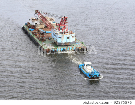 船舶 船舶 承運人 貨船 拖船 拖船 船用起重機 海上起重機 中型船舶 船舶 船舶 承運人 貨船 拖船 拖船 船用起重機 海上起重機 中型船舶 92575876