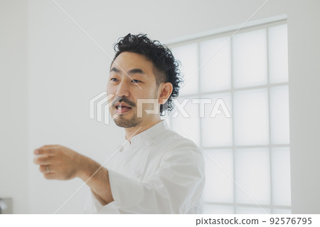 小鬍子廚師 小鬍子廚師 92576795