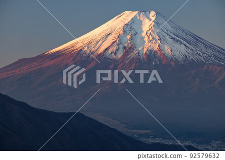 從高川山看日出的富士山 92579632