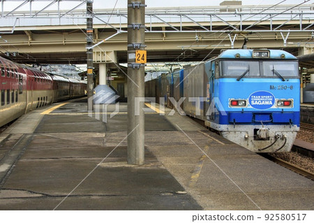 JR Freight M250 Series Super Rail Cargo running near Atsuta Station 92580517