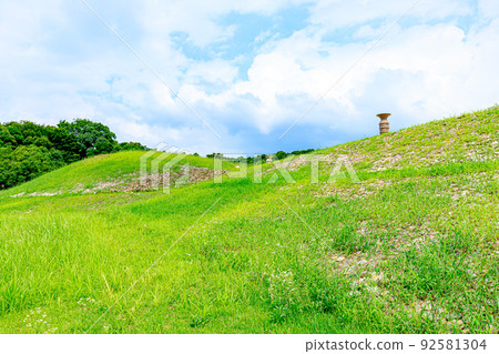 Summer Okiide Kofun, Kama City, Fukuoka Prefecture 92581304