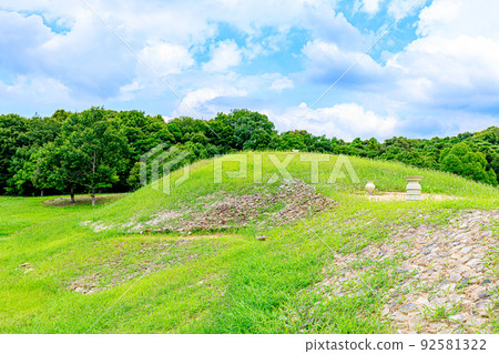 福岡縣卡摩市夏季衝出古墳 福岡縣卡摩市夏季衝出古墳 92581322