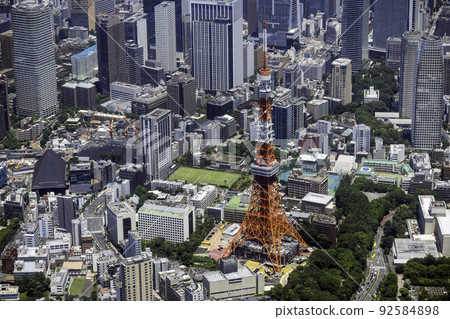 Aerial view of the cityscape near Tokyo Tower Aerial view of the cityscape near Tokyo Tower 92584898