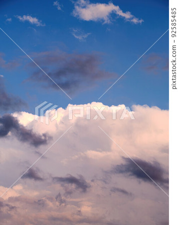 Cloudy Cloudy 92585485
