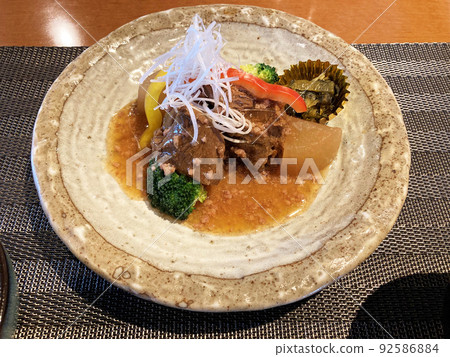 煮蘿蔔牛肉 煮蘿蔔牛肉 92586884