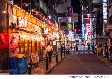 《東京》新橋站前,酒吧區 《東京》新橋站前,酒吧區 92593165