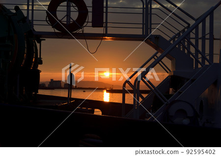 朝日和船舶朝日港 92595402