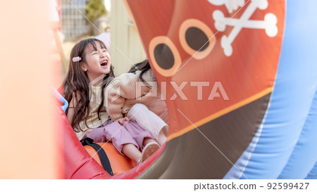 children lifestyle play growth health 92599427