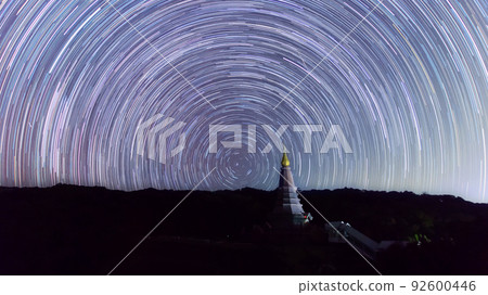 Star trails. 92600446