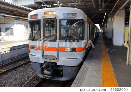 JR Tokai Series 313 Special Rapid Service bound for Ogaki (Toyohashi Station) 92602004