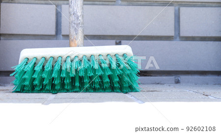 Green hair deck brush Green hair deck brush 92602108