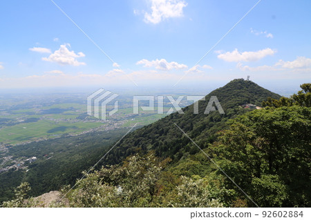 從茨城縣筑波山女體山山頂眺望南台山 從茨城縣筑波山女體山山頂眺望南台山 92602884