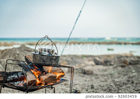 海營篝火篝火水壺營地設備堅固耐用 海營篝火篝火水壺營地設備堅固耐用 92603459