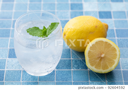 檸檬和水 檸檬和水 92604592