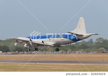 德國海軍航空 100 週年彩繪 P-3C 獵戶座起飛 92604929