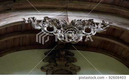 Japanese-style architecture Wood carving decoration on the entrance roof Japanese-style architecture Wood carving decoration on the entrance roof 92608403