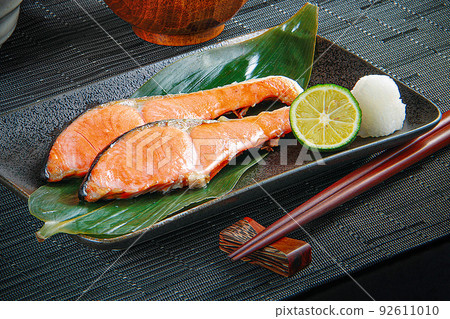 Sockeye salmon fillet image 92611010