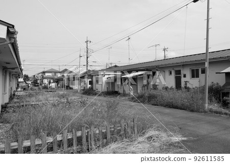 Old public housing 92611585