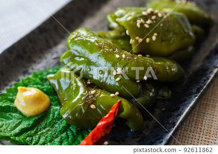 醃製烤辣椒 92611862