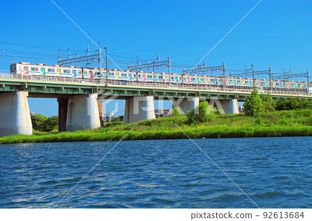 去年夏天的8500系列 92613684