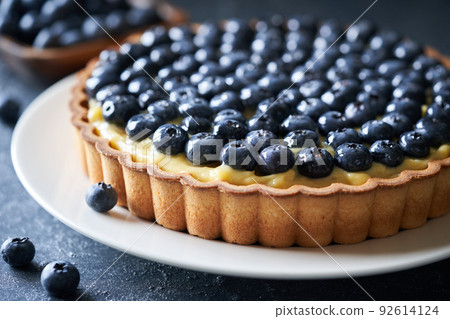 Blueberry tart 92614124