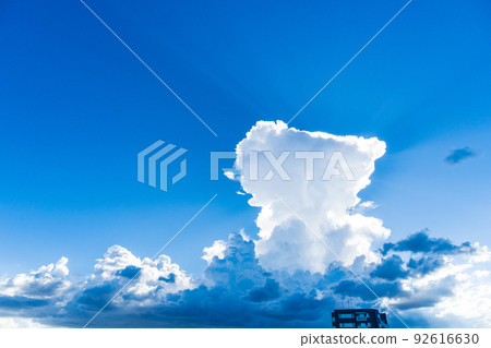 Summer cloud light beam image 92616630