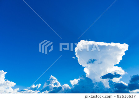 Summer cloud light beam image 92616637