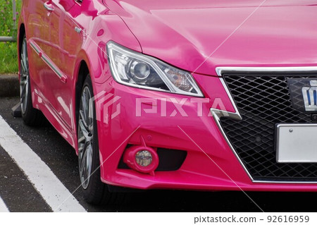 Car image Limited sale car Pink 14th generation Crown 92616959