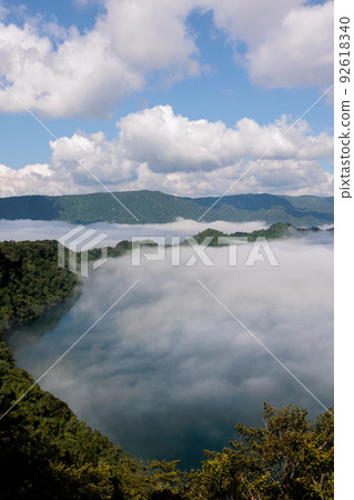Lake Towada Nakayama Peninsula and Sea of Clouds (Daikodai) Vertical Composition 92618340