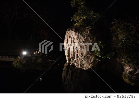 Bungotakada City Tennenji Temple, Kawanaka Fudou 燈火通明 Bungotakada City Tennenji Temple, Kawanaka Fudou 燈火通明 92618782