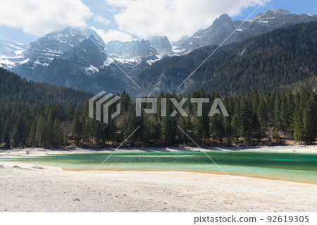 forest, lake, mountain 92619305