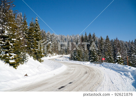 Carpathian mountains, Ukraine. Beautiful scenery of snowy mountains Carpathian mountains, Ukraine. Beautiful scenery of snowy mountains 92621876