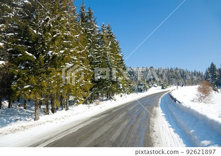 Carpathian mountains, Ukraine. Beautiful scenery of snowy mountains Carpathian mountains, Ukraine. Beautiful scenery of snowy mountains 92621897