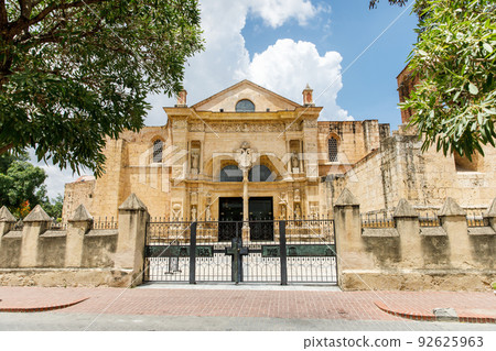 Cathedral, Parque Colon, Santo Domingo. Dominican Republic. 1514-1544 Cathedral, Parque Colon, Santo Domingo. Dominican Republic. 1514-1544 92625963