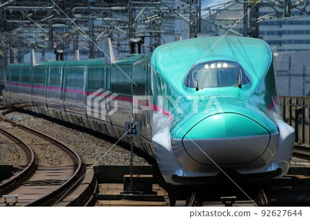 Tohoku Shinkansen E5 series "Yamabiko" 92627644