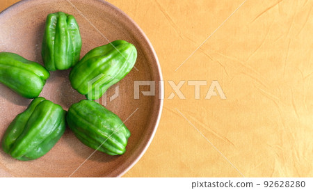 我們吃甜椒吧。吃國產蔬菜吧。 92628280