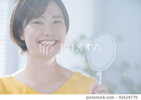 女性護膚微笑 92629776