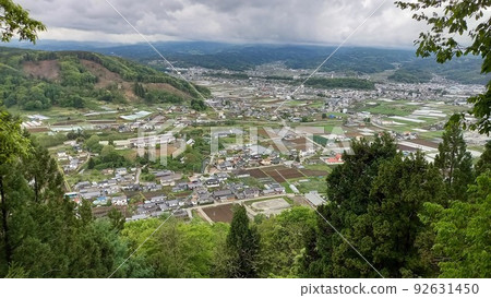 龍岡城，日本最著名的 100 座城堡之一，從天文台望去 92631450