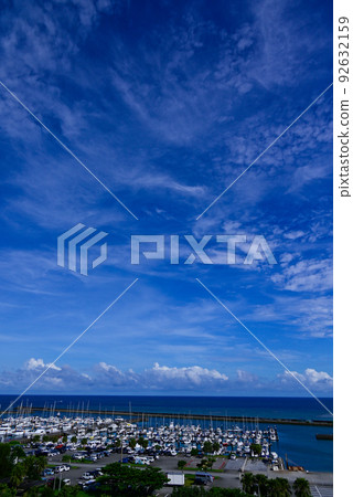 Okinawa's sea and sky 92632159
